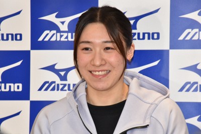 羽田空港でセリエAのシーズンを振り返る石川真佑選手＝羽田空港で2024年3月28日、小林悠太撮影
