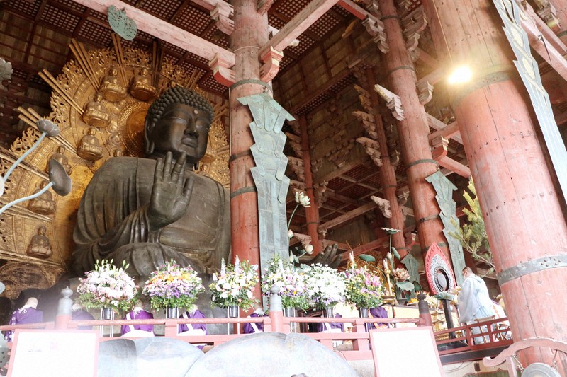 釈迦の誕生祝う「仏生会」 奈良・東大寺で5年ぶり甘茶振る舞いも 毎日新聞