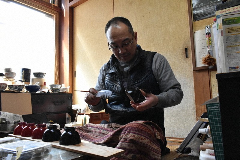 川連漆器に光差せ！ 800年の伝統 後継者不足深刻 湯沢 ／秋田 | 毎日新聞