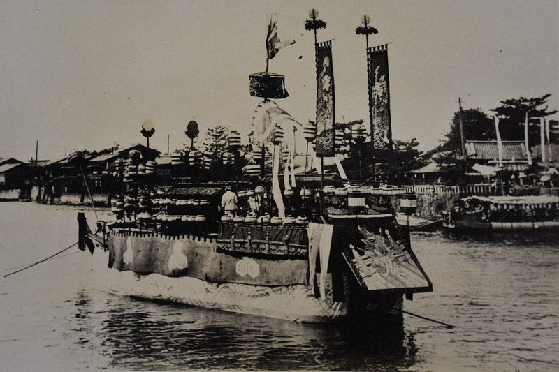 金銀で弁慶の刺しゅう 明治の「御供船」艫飾り発見 広島原爆免れ [写真