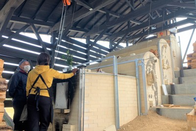 伝統の登り窯、14年ぶりに火 避難先から集い焼き上げ 福島・浪江