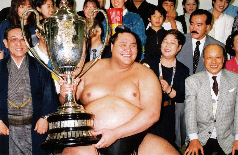 訃報：曙太郎さん 54歳＝初の外国出身横綱 | 毎日新聞