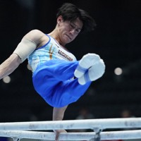 全日本体操個人総合選手権 男子予選 [写真特集1/12] | 毎日新聞