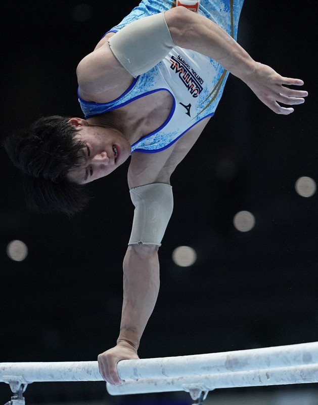 全日本体操個人総合選手権 男子予選 [写真特集1/12] | 毎日新聞