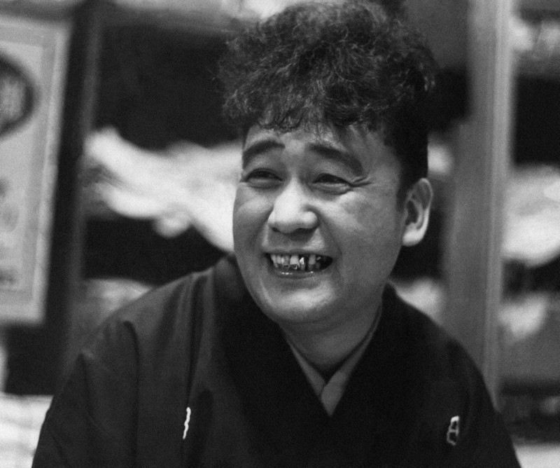 三平お笑い劇場② 初版わちさんぺい1963年 お宝ずらり「ねぎし三平堂」復活 二代目三平さん「父の重さ感じる