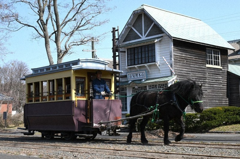 札幌の思い出に「馬車鉄道」 レトロな客車に揺られて ／北海道 | 毎日新聞