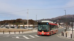 岩手県の陸前高田市内を走る大船渡線BRTのバス＝記事中の写真はすべて筆者提供