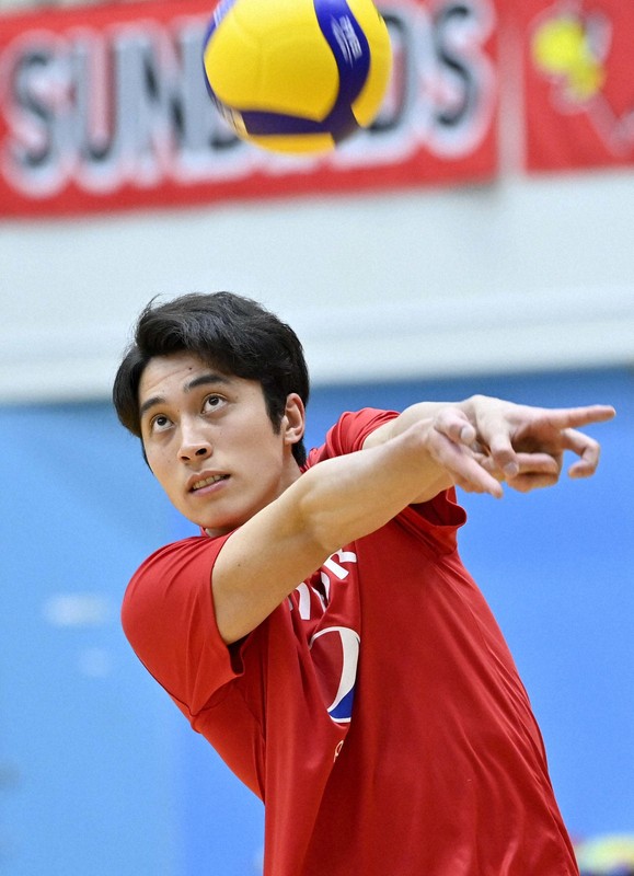 全日本男子バレー石川・高橋・西田選手直筆サインボール