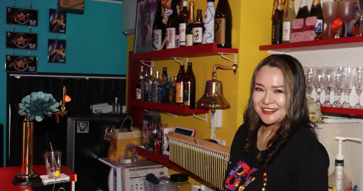 約30年前のB'zのサインです。家宝にしてたのですが熱烈なファンの方に譲ります ファン必見！B'zのサイン入手法！ | 馬侍 修行手記