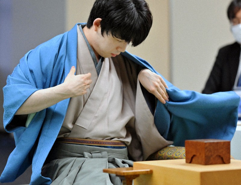 将棋：第82期名人戦 第3局 藤井、初防衛に王手 | 毎日新聞