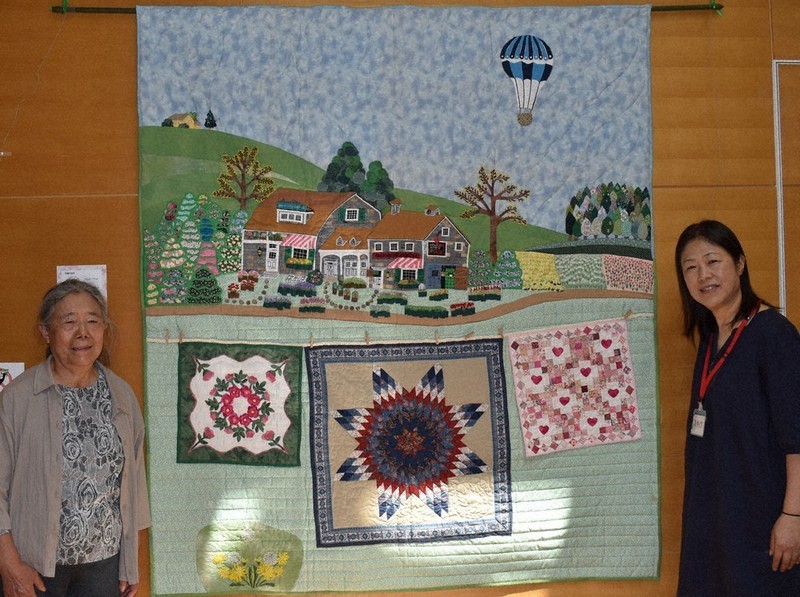 一針一針「好き」紡ぎ 40年目のパッチワークキルト展 久喜の新藤さん