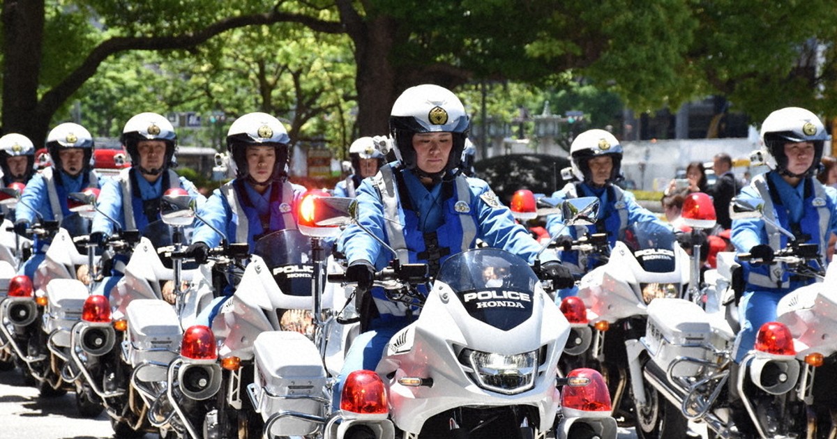 せっかちでも速度厳守！！ 府警・特別取締隊の出発式 ／大阪 | 毎日新聞