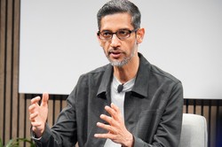 グーグルのピチャイCEOは、スマホへのAI搭載について「可能性は無限大」と語った＝記事中の写真はすべて筆者撮影