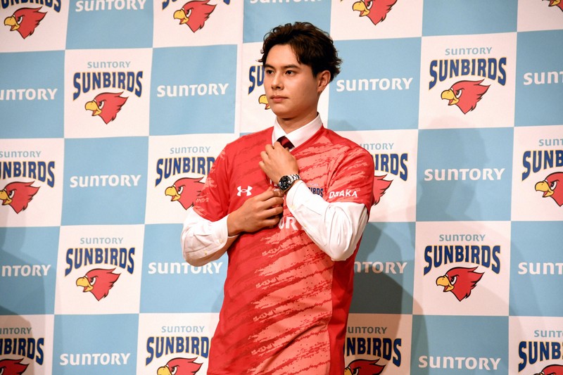 高橋藍サントリー移籍会見 [写真特集1/11] | 毎日新聞