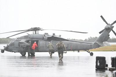 米軍機の民間空港着陸が過去10年で最多 453回、7割が九州 | 毎日新聞