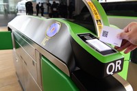 JR東日本の高輪ゲートウェイ駅はQRコード改札などの実証実験の場としても機能してきた＝同駅開業前の2020年3月9日、大西岳彦撮影
