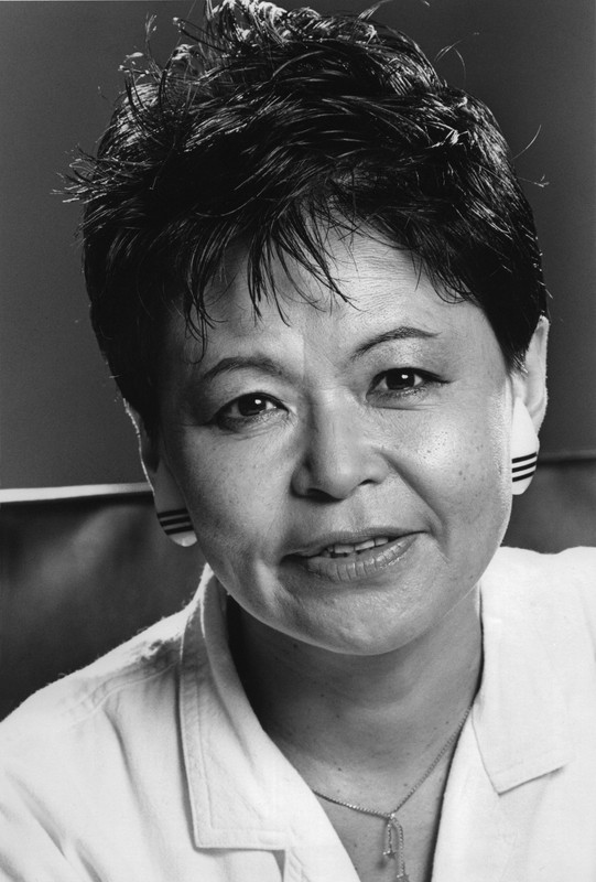 フォトジャーナリストの吉田ルイ子さんが死去 89歳 | 毎日新聞