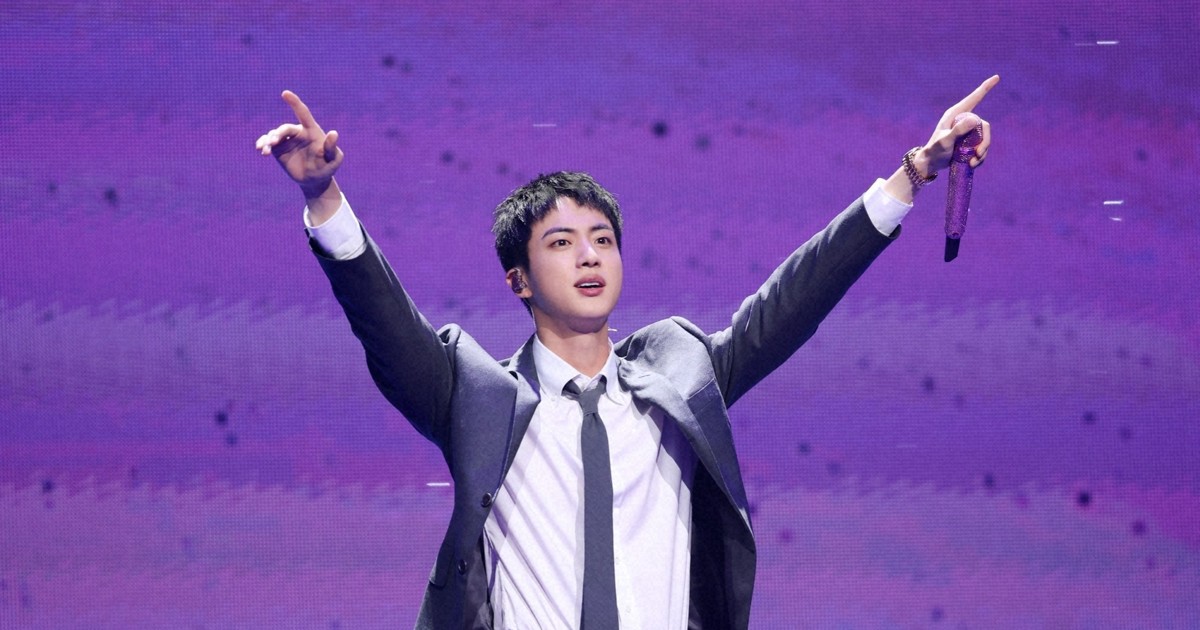 BTSのジンさんが除隊後初のイベント ファン「感激、感謝しか」 | 毎日新聞