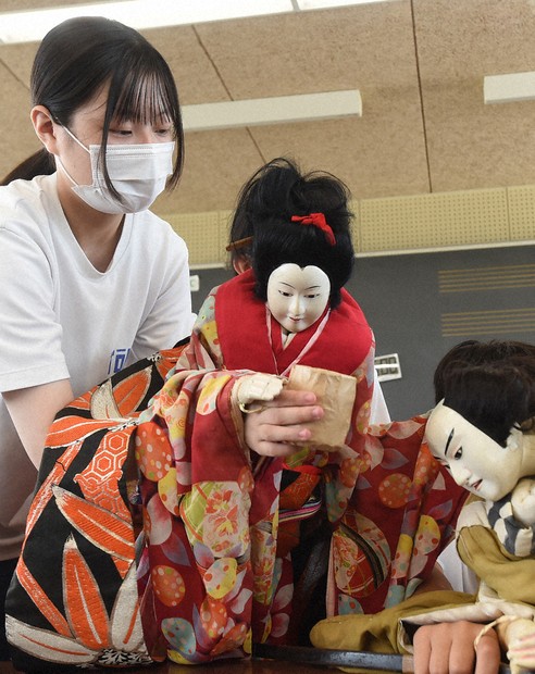人形芝居、継承へ奮闘 安乗神社、秋の祭りで披露 志摩・東海中の郷土