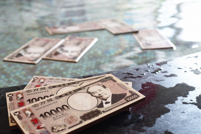 お風呂に新1万円札? 新紙幣の発行間近、いたるところに渋沢栄一 | 毎日新聞