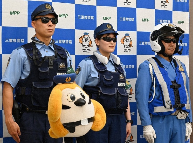 おまわりさんも、暑い！！ 「対策グッズ」着用へ 7月から 街頭活動中