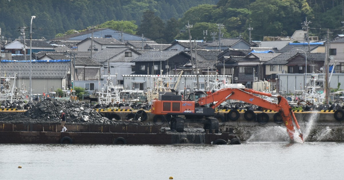海底が隆起した被災漁港 東日本大震災とは異なる次の一手 | 毎日新聞