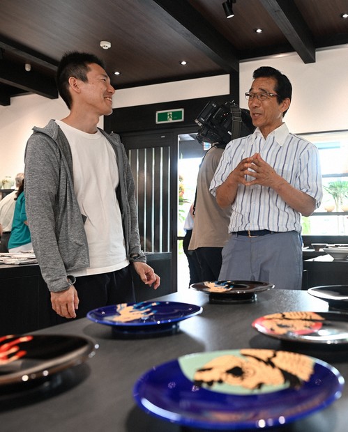 13年長かった」 大堀相馬焼・陶吉郎窯が浪江に帰還 | 毎日新聞