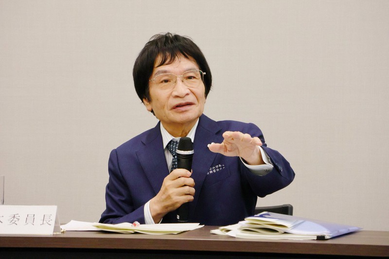 旭川　いじめ　中学生 旭川中2いじめ自殺 尾木直樹氏「解明に長時間、苦しめてしまった」 | 毎日新聞