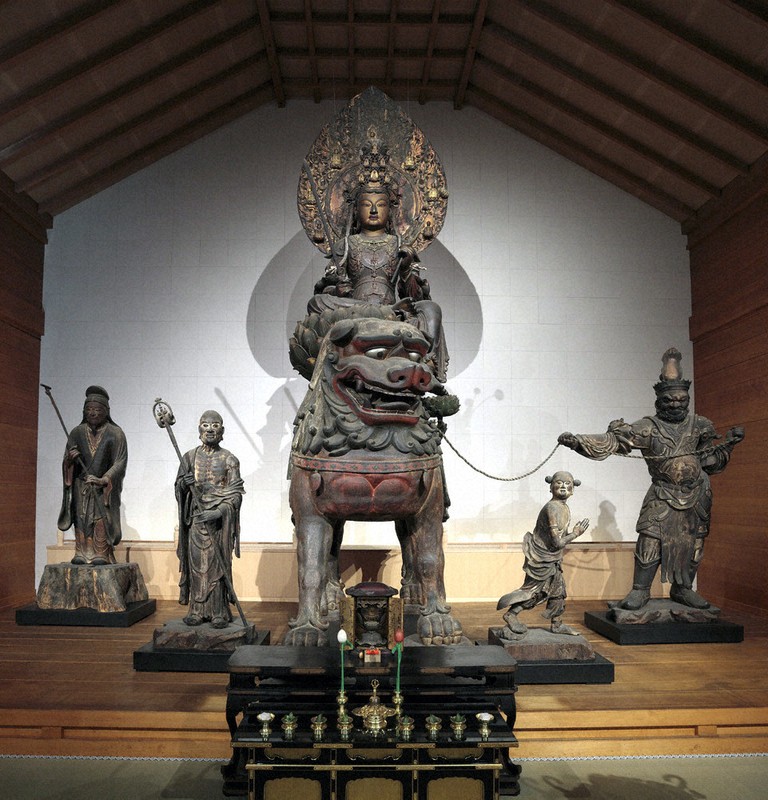 獅子に乗る文殊菩薩像 獅子に乗る文殊菩薩像 （薬王寺（福島）・獅子に乗った文殊菩薩