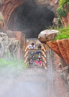 Visitors enjoy the limited-time-only soaking wet version of the Splash Mountain ride at Tokyo Disneyland in Urayasu, Chiba Prefecture, on July 1, 2024. (Mainichi/Mimi Niimiya)