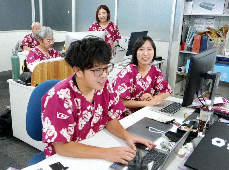 サッカー J2・藤枝MYFC、魚河岸シャツ製作 着て涼しく、熱い応援を