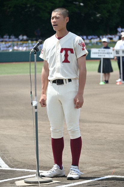 全国高校野球 奈良大会開幕 34チーム、力強く行進 御所実、大和広陵2