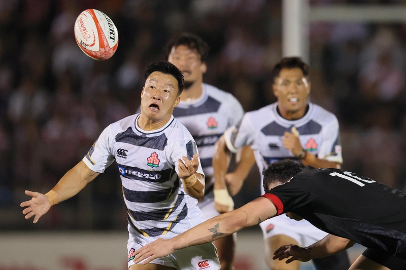 日本代表直筆サイン入★シリアルNO入りラグビーワールドカップ記念ピンズフレーム 井上尚弥 ルイス・ネリに見事勝利！ 直筆サイン入り「額装ピンズセット