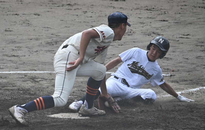全国高校野球 奈良大会 郡山、集中打で圧倒 磯城野、西大和学園も3回戦