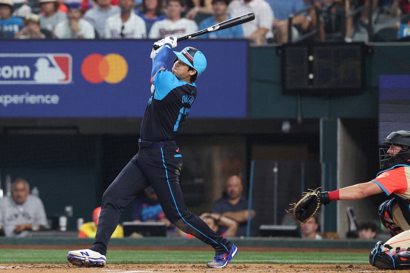 【★最新激レア!!】大谷翔平 (3年連続オールスター出場 ) 大谷翔平が米オールスター戦で初ホームラン 右翼席へ先制3ラン