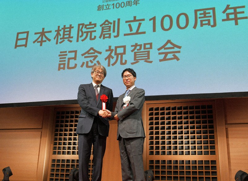 日本棋院：日本棋院創立100周年、祝う | 毎日新聞