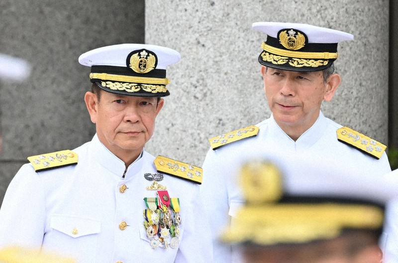 海上自衛隊：新たな海幕長に斎藤海将が就任 | 毎日新聞