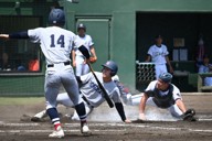 全国高校野球 山梨大会 日大明誠、接戦制す 日本航空サヨナラ