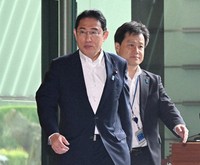 Prime Minister Fumio Kishida enters his office in Tokyo on July 8, 2024. (Mainichi/Akihiro Hirata) 