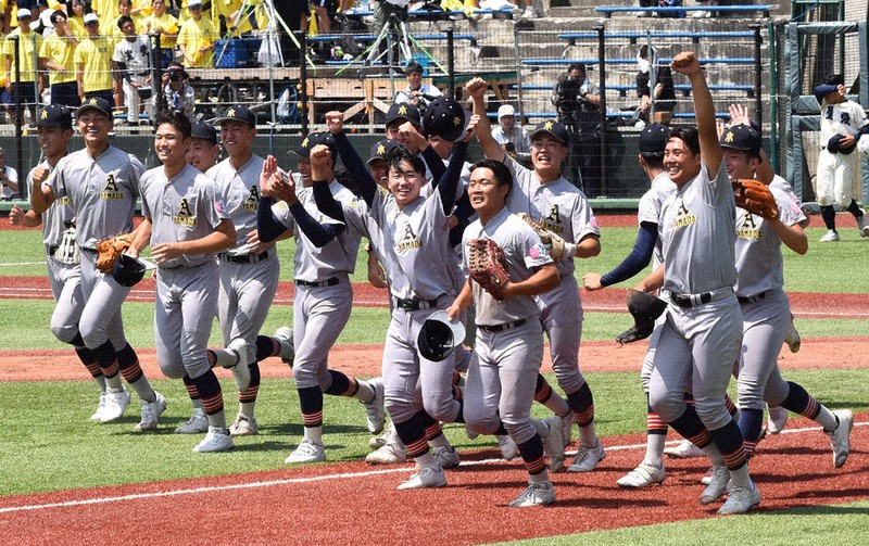 全国高校野球 青森大会 青森山田、夏も切符 満塁弾で逆転 7年ぶり 弘前
