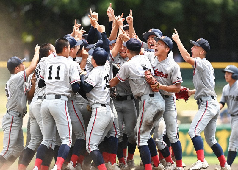 全国高校野球 京都大会 京都国際、快勝V 京都外大西に14－3