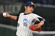 さすが名捕手 古田敦也さん、始球式でストライク 都市対抗野球