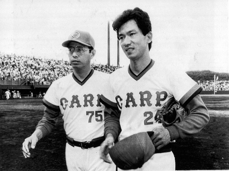 昭和61〜62年◆広島東洋カープ選手寄せ書きサイン色紙◆阿南準郎監督 昭和61〜62年◇広島東洋カープ選手寄せ書きサイン色紙◇阿南準郎