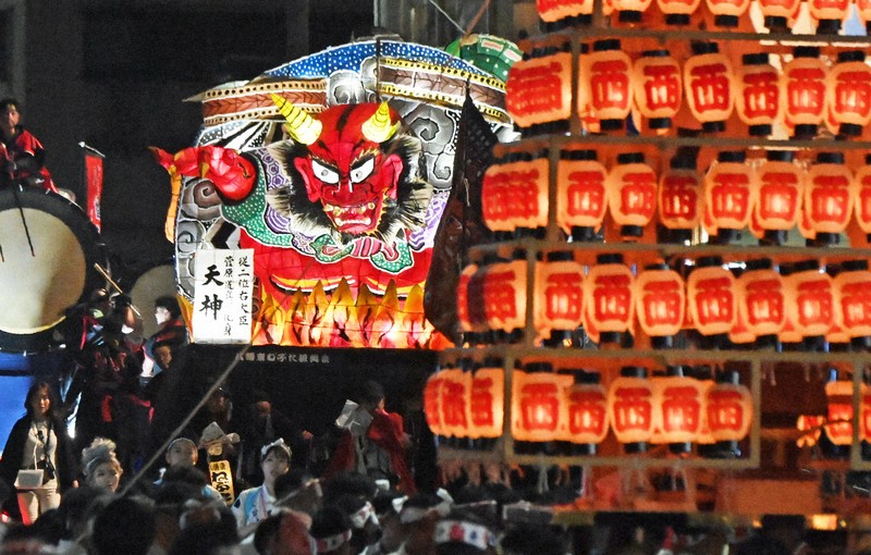 北九州でわっしょい百万夏まつり 山笠や山車が勢ぞろい、観客魅了