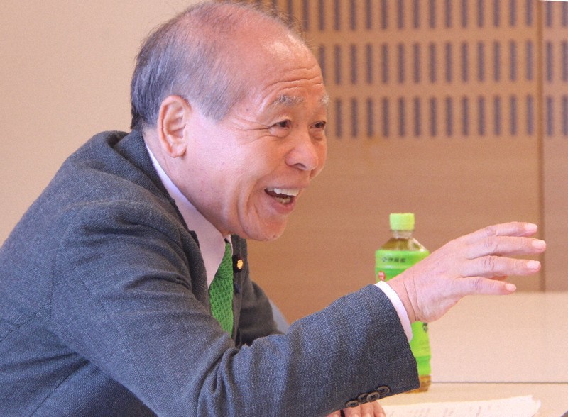 鈴木宗男氏「外務省は説明を」 北方領土の「ビザなし交流」巡り | 毎日新聞