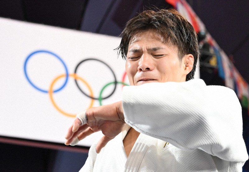 柔道混合団体、日本は銀メダル 2大会連続 パリ・オリンピック | 毎日新聞