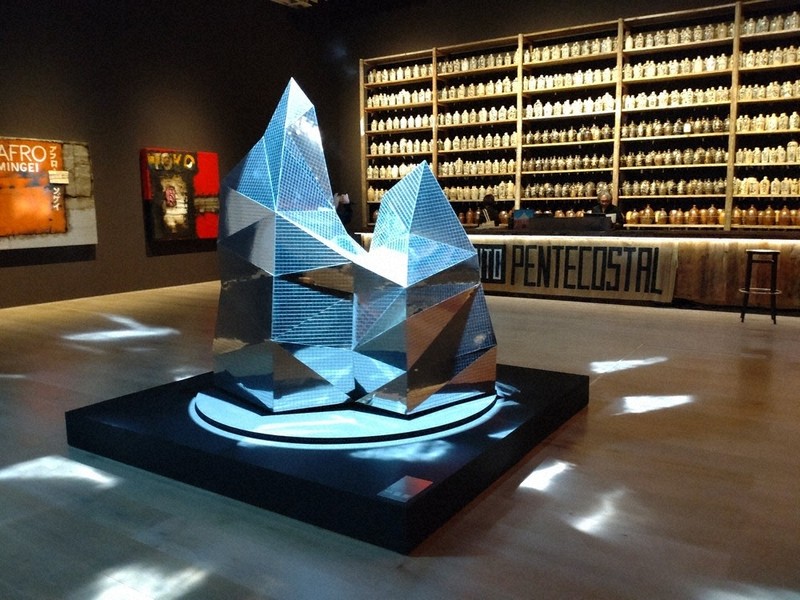 ART：東京・六本木 シアスター・ゲイツ展 「民藝」と黒人文化、職人