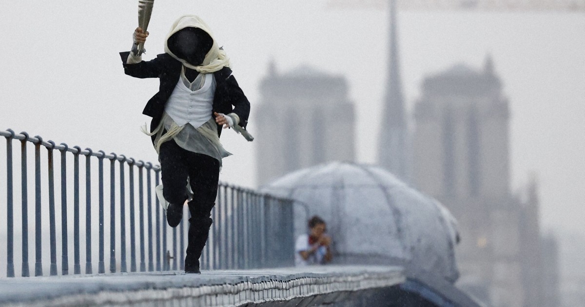 すごい技術力」雨でも消えなかった五輪トーチ 日本企業に称賛の声