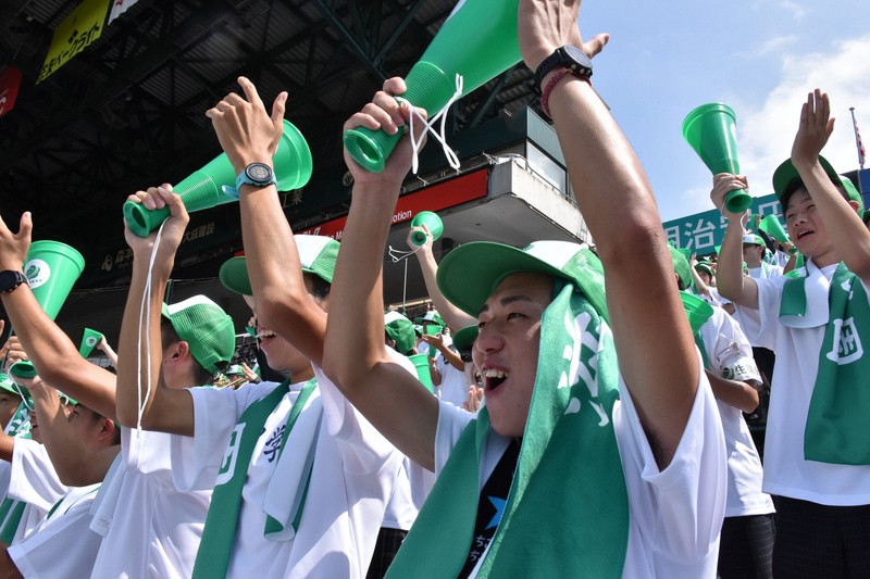陸上日本記録保持者が滋賀学園の同級生応援 落合晃さん 夏の甲子園