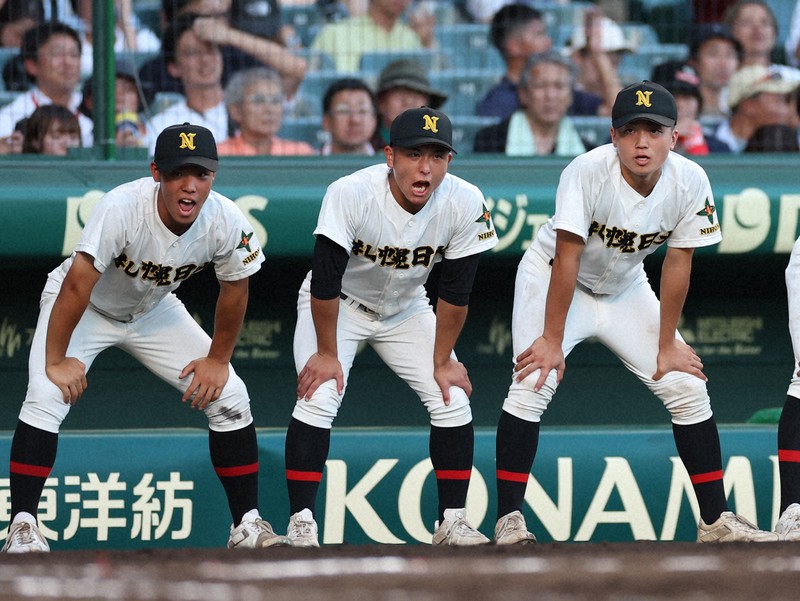 2024年夏の甲子園高校野球優勝チーム 京都国際高校野球部応援キャップ 京都国際ー札幌日大（1回戦）全国高校野球2024 夏の甲子園 [写真